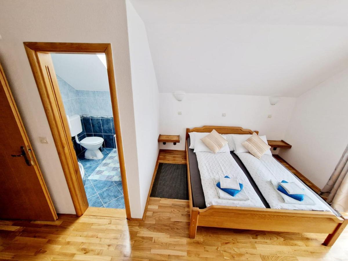 House Ana Bed & Breakfast Plitvicka Jezera Bagian luar foto