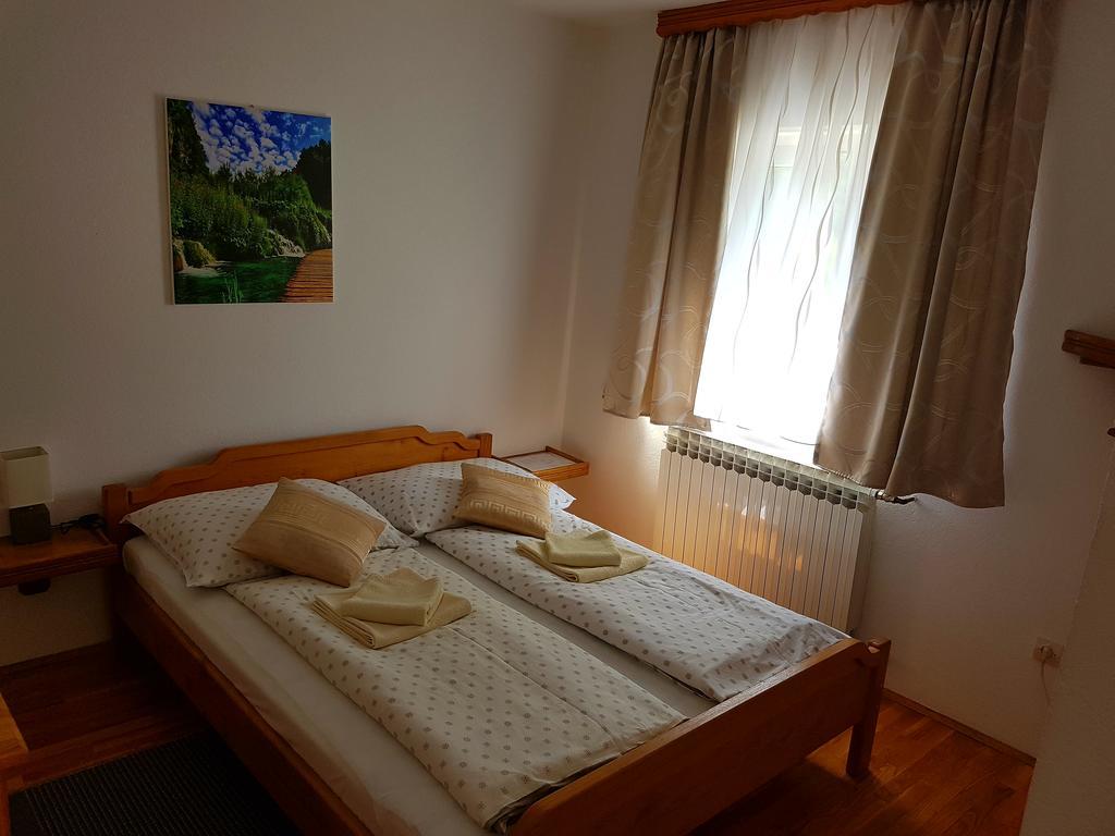 House Ana Bed & Breakfast Plitvicka Jezera Bagian luar foto