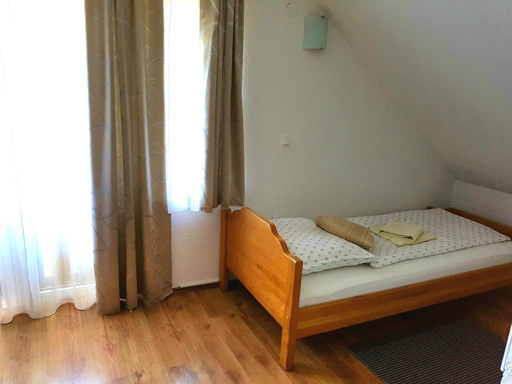 House Ana Bed & Breakfast Plitvicka Jezera Bagian luar foto